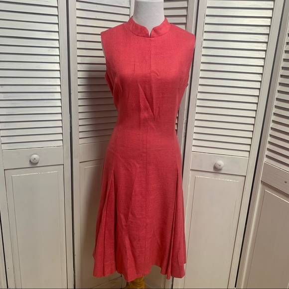 Hot Pink Vintage Dress with Mandarin Collar - Picture 2 of 8